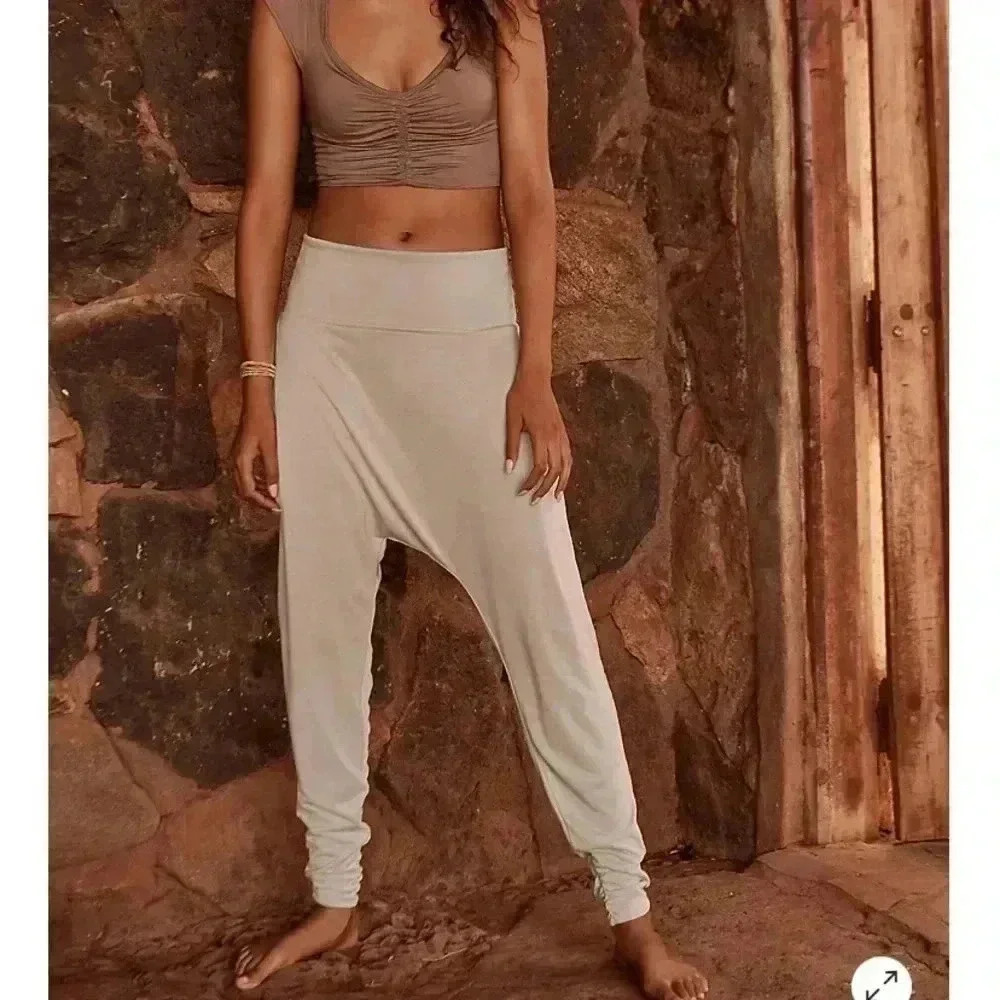 NWT‎ Free people movement Echo Harem Pant size XS in clay